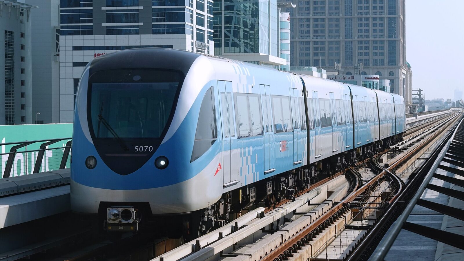 A Dubai Metro train arriving at Business Bay station