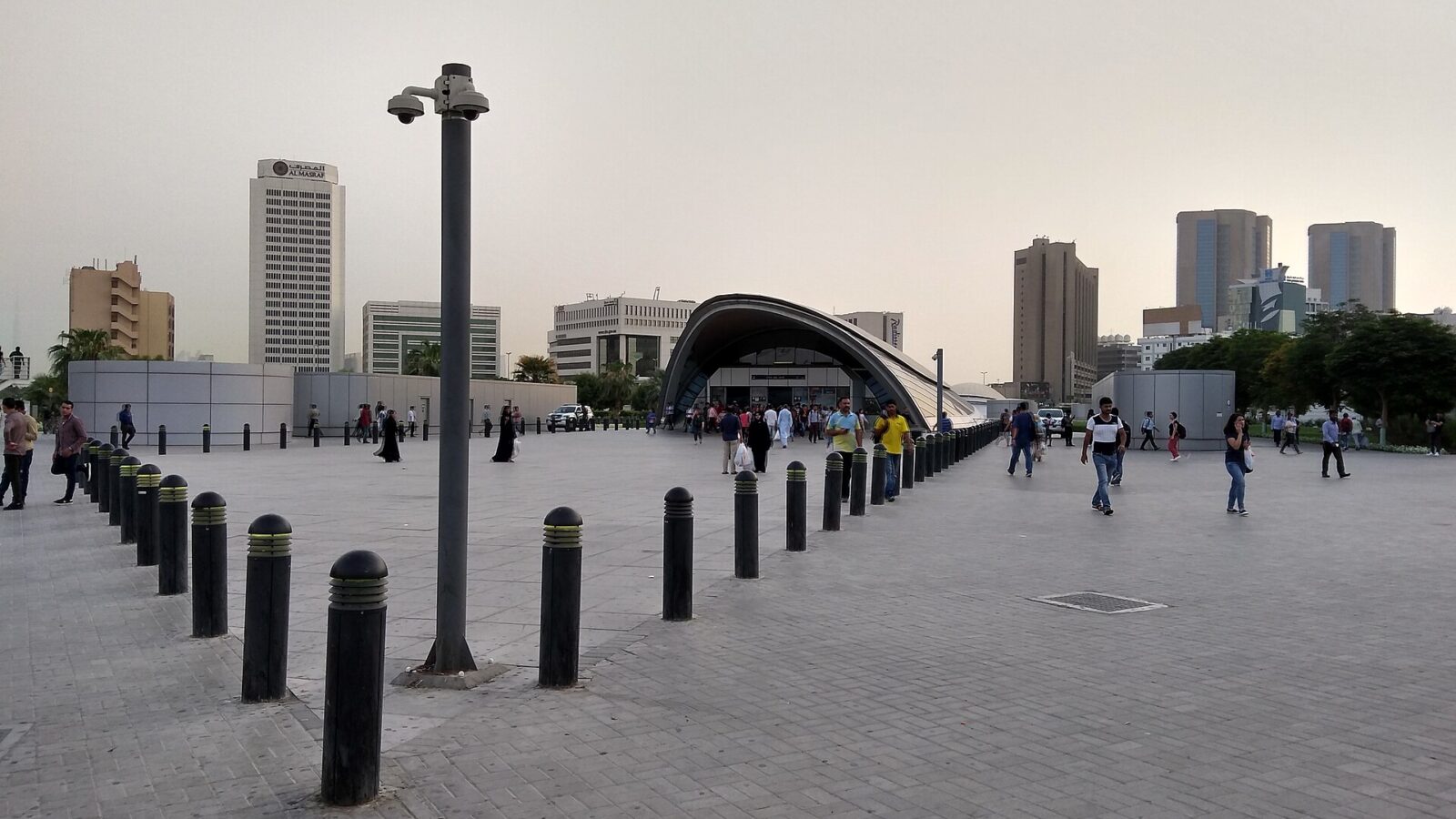 مدخل محطة مترو الاتحاد في دبي